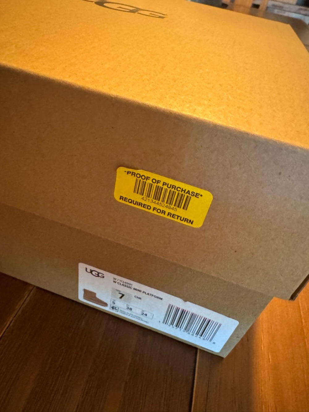 NEW IN BOX! UGG Classic Mini Platform Boots Chestnut Suede Size 7 - Picture 9 of 12